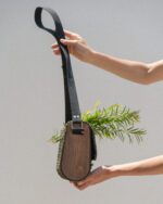 Crochet bag with wooden sidewalls - Image 4